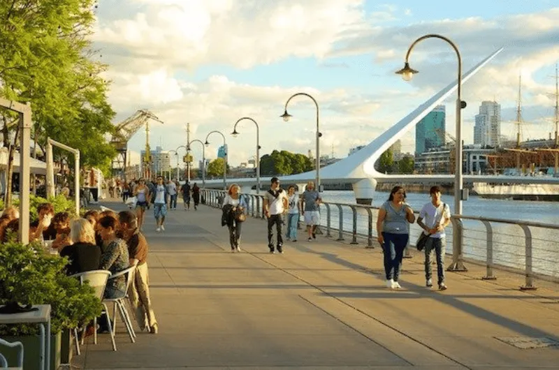 Documentos Essenciais para Brasileiros em Buenos Aires: Checklist Completo