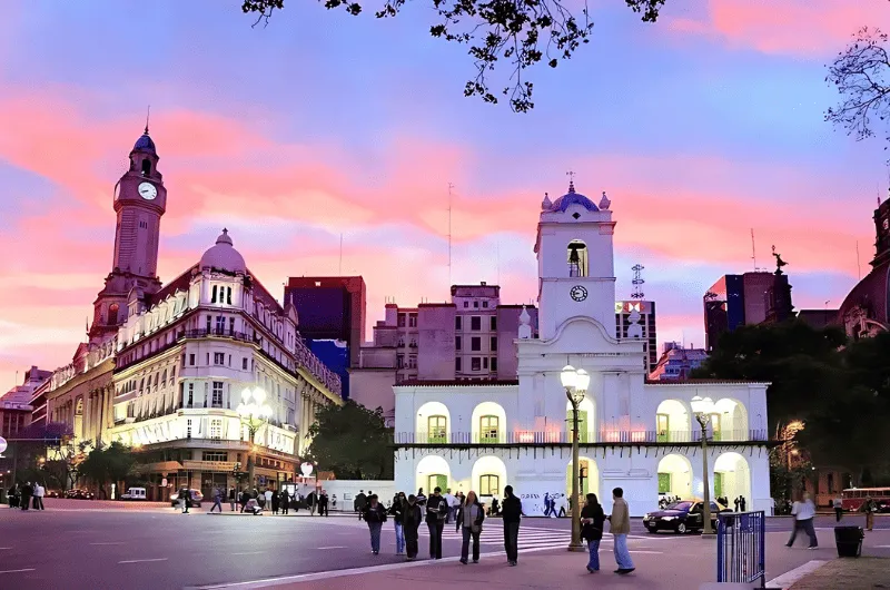 Buenos Aires Sozinho: Dicas de Segurança e Roteiros para Viajantes Solo